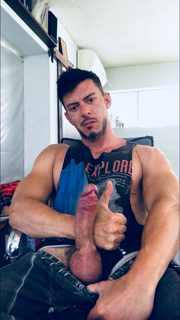 musclsmoke's tweet photo. #musclsmoke #nicodeen #hugecoch https://t.co/oLfnrhuOqa