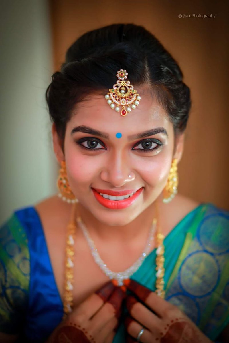 #EngagementDiaries
Thanku so much #Visva Anna for this beautiful picture💓Huge Thanks to my mua #Abiyathira who made me look d way I looked throughout my #TheDays
You made me feel like a princess😘#TwoMonthsAgo #JustBeforeIGotEngaged #MyLastDayBeingSingle #weddingstories #bride