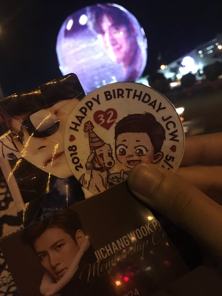 itsmeSHASSY's tweet photo. #perksOfbeingAFanGirl ๐๐ https://t.co/lenXNT9opM