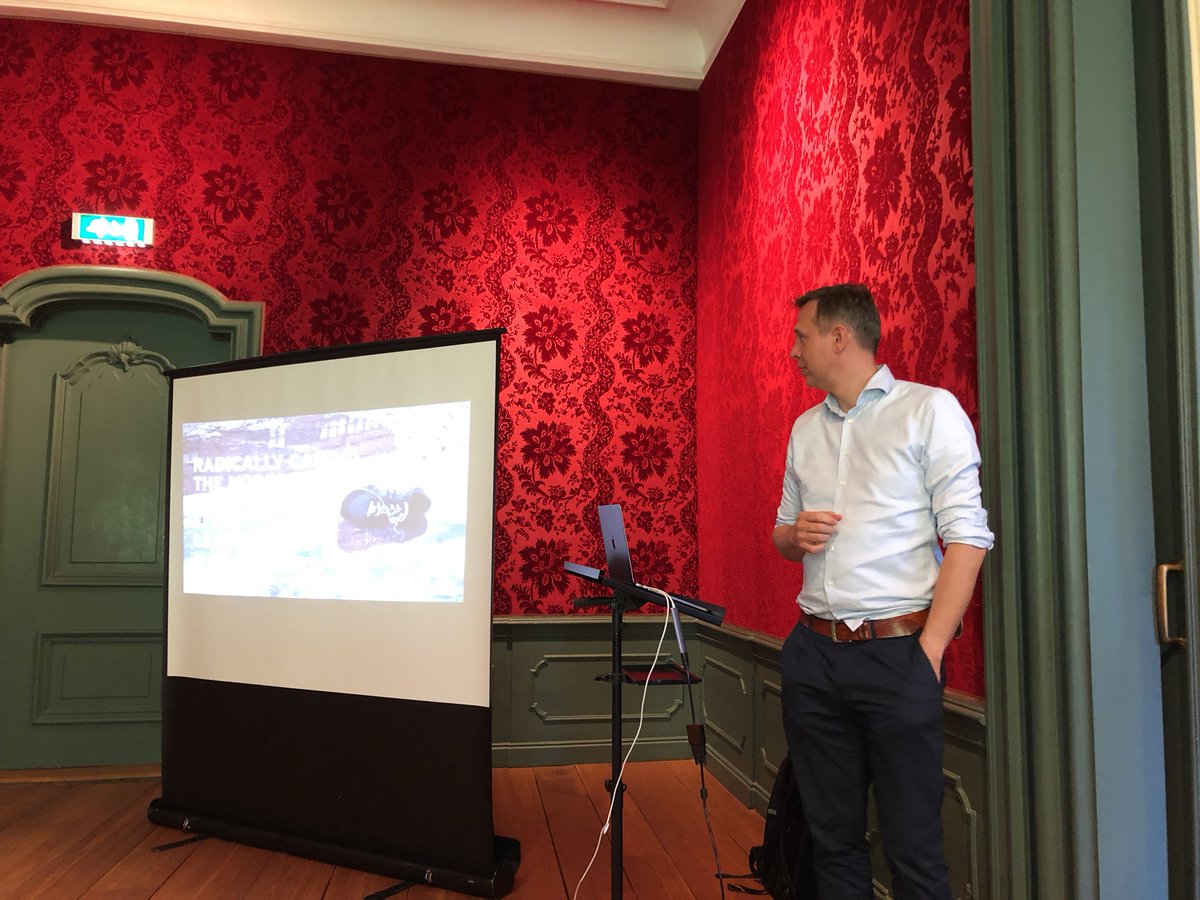 drupalcafe's tweet image. Next up: @michelvanvelde on leadership. m.youtube.com/watch?v=nrtxBn…