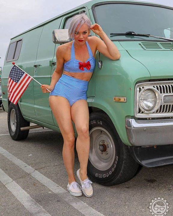PinupPoleShow's tweet photo. Tonya Kay getting into character with Daniel Bohman’s #classicvan, shot by Daily Driver Project. #vintagevan #creepvan #carshow #usa #pinuppoleshow https://t.co/EfWMG9lLpz https://t.co/zaPpwu53MV