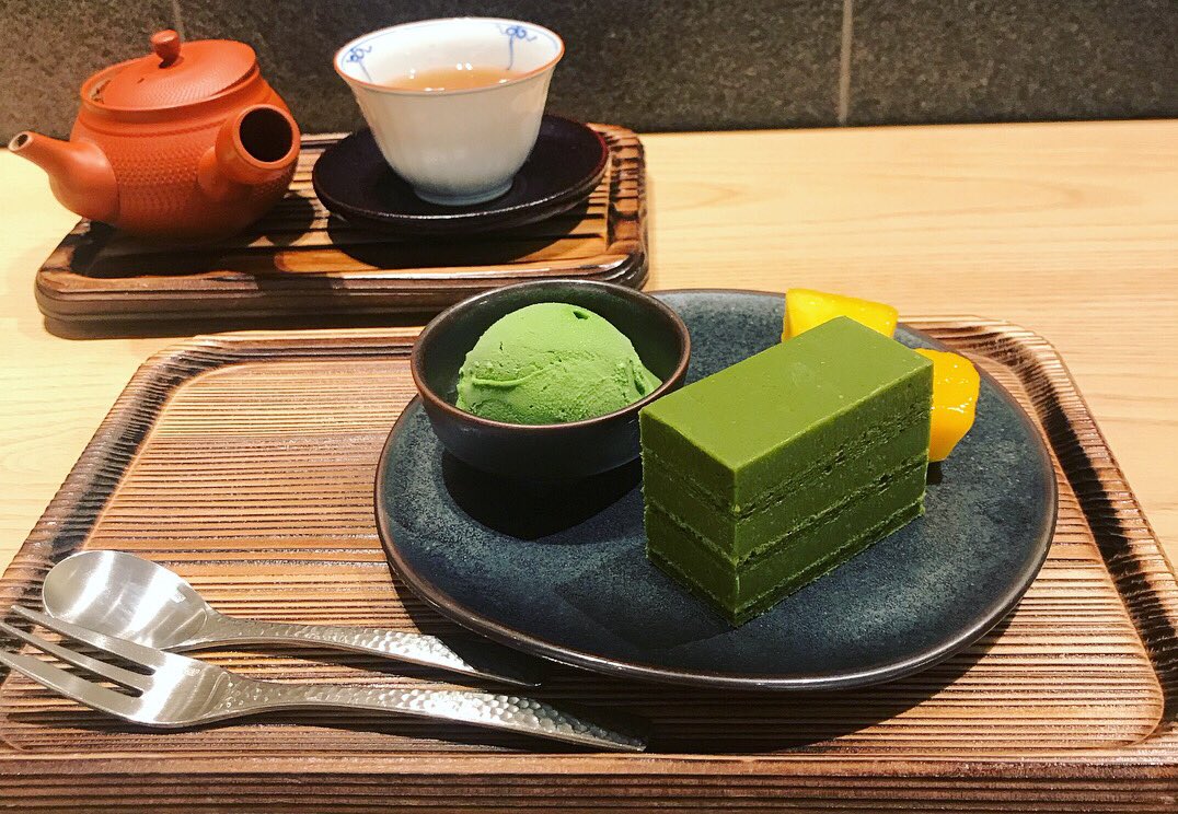 りょうくんグルメ まじでこの世の全ての抹茶 好きに教えてあげたいんだが東京ミッドタウン日比谷の林屋新兵衛には全ての人間を虜にする禁断の抹茶生チョコケーキがある これが濃厚で超絶美味いからぜひ全国の抹茶好き 抹茶を愛する者たち 抹茶を憎む者 りょうくんグルメ まじでこの世の全ての抹茶 好きに教えてあげたいんだが東京ミッドタウン日比谷の林屋新兵衛には全ての人間を虜にする禁断の抹茶生チョコケーキがある これが濃厚で超絶美味いからぜひ全国の抹茶好き 抹茶を愛する者たち 抹茶を憎む者