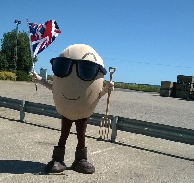 We're going to Doddington Carnival <a href="/doddingtonpage/">Doddington Carnival</a>
on Saturday and so is Bud the Spud <a href="/AHDB_Potatoes/">AHDB Potatoes</a>. Come along and say hello. Carnival starts at 10.30am. Come and say hello and have your pic taken with Bud