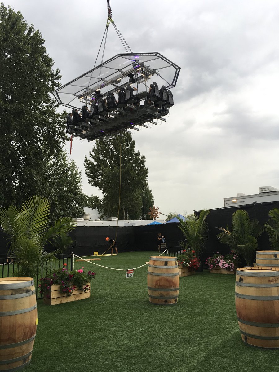 VerindaDoman's tweet image. Best seat in the sky! Thank-you @DinnerinskyCAN for a unique and memorable dining experience @nedbell ~ showcasing 360 degrees breathtaking sunset views! @WESTCOASTsights @BCLesClefsdOr #lesclefsdor @LesClefsdOrCAN #yourkeytoeverything  #conciergerecommends