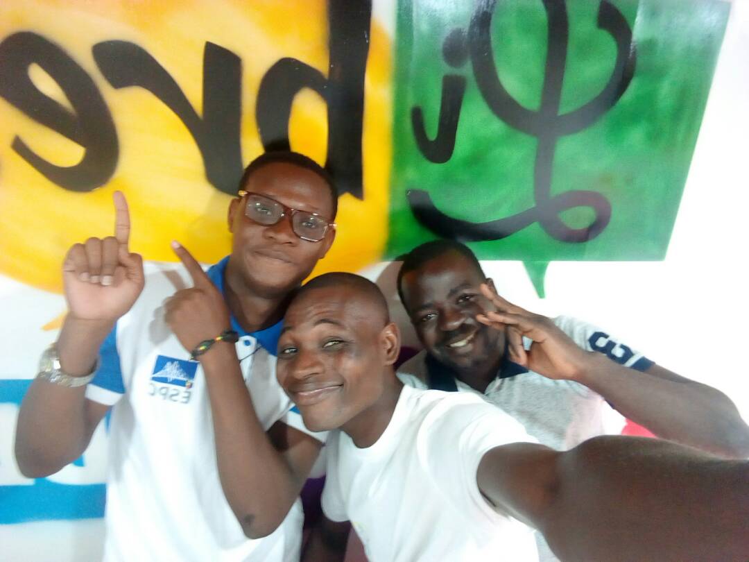medevunui's tweet photo. Avant dernière séance pour la deuxième cohorte cet 05 juillet à #incubateur #LibresEnsemble de @Brao_OIF. Le président de #AJDM @charleskolou y était. @FabioHLOMADOR #ProjetSocial https://t.co/YAm5oUZ3v4