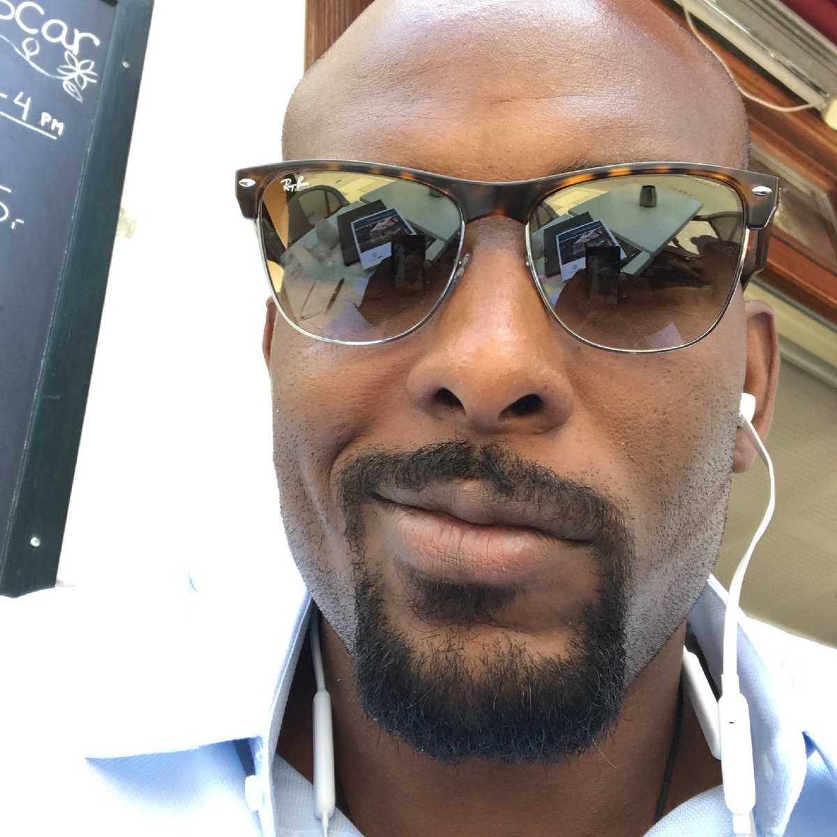 PeterYobo's tweet photo. Be brave enough to live the life you are dreaming of. https://t.co/gnmnLaXY0i