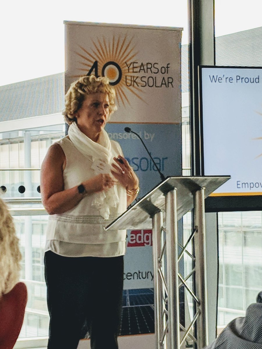 depaz_sam's tweet photo. Great to hear Sarah Vaughan speak at the STA's 40 years of solar event tonight. Proud to be E.ON. #STA40 https://t.co/84fglbqx31