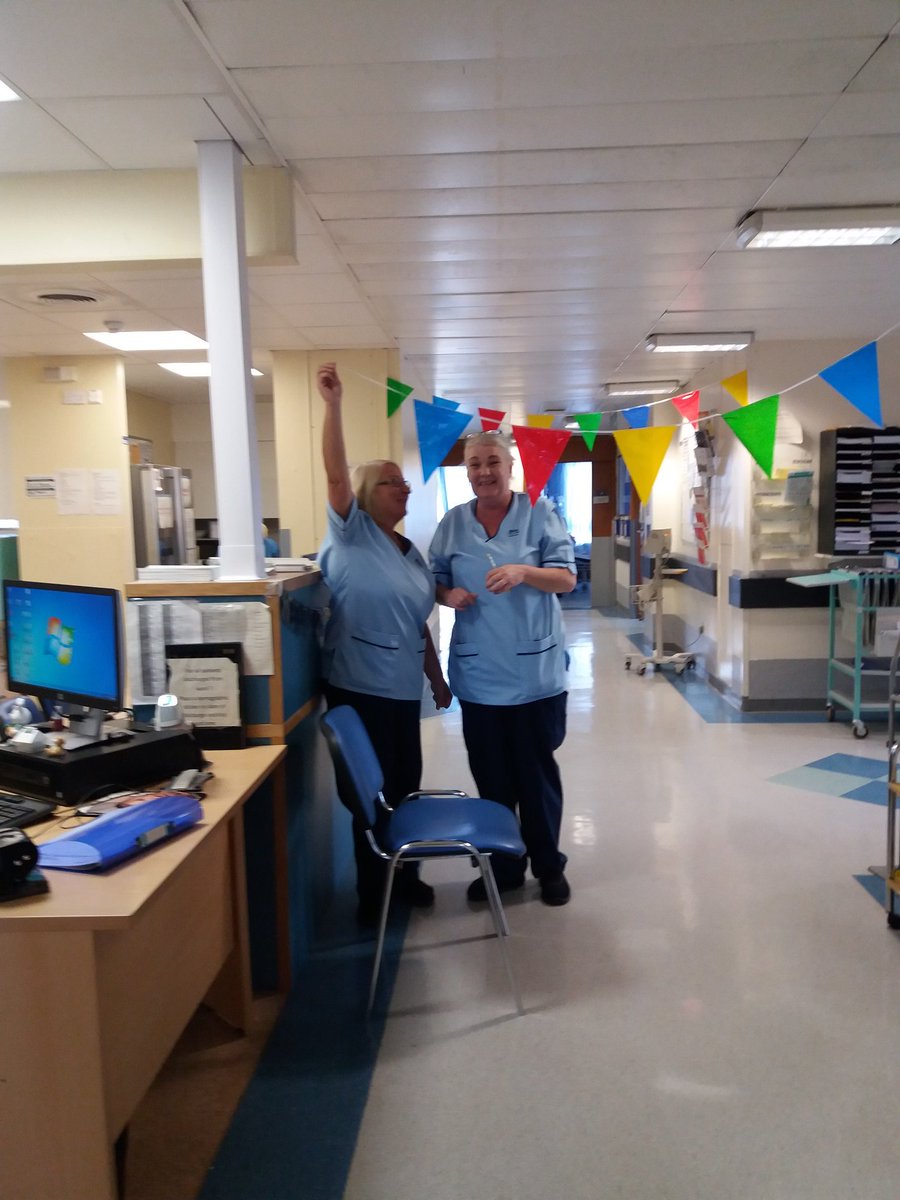 PrenticeJinty's tweet photo. #NHS70 
Happy birthday from 
ward 7 ♥️🎈🚑 https://t.co/iANv4hn0GJ