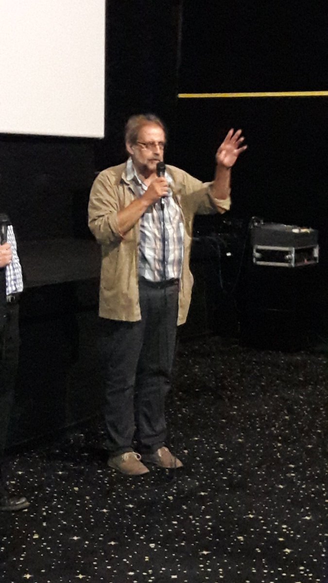 Les coopératives au ❤ de l'action pour vivre et consommer différemment
Projection "Le meilleur suffit" avec réalisateur <a href="/DenysPiningre/">Denys Piningre</a> et débat avec association Les Amis du Baudet futur supermarché #cooperatif et #participatif à @poitiersfr