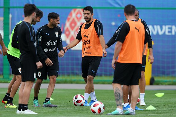 ReadIntFootball's tweet image. ✍🏻 | The quarter-finals get underway tomorrow. Read our match preview for the Uruguay vs France meeting. #WorldCup bit.ly/2MRCTED