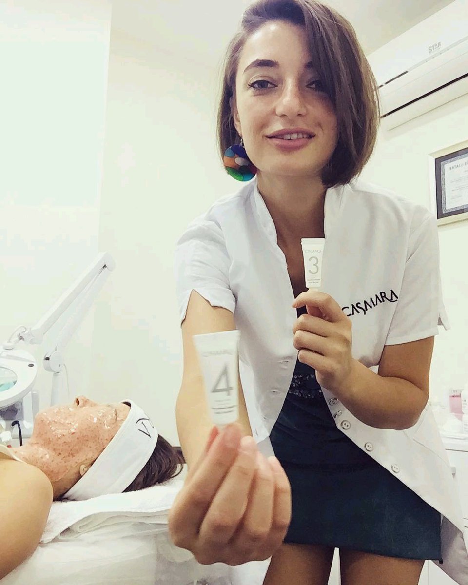 CasmaraNewYork's tweet photo. Pic by @melikedemirsc - #Casmara Professional Face Mask kits contains everything you need to provide your clients a complete, #CasmaraQuality facial!
#Casmaraeastcoast #facial #facemask #Mask #treatment #skincare #cosmetics #cosmeticswithoutlimits https://t.co/Hi2l4fZsRN