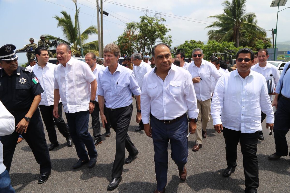 Resultado de imagen para fotos hector astudillo arranque operativo ixtapa