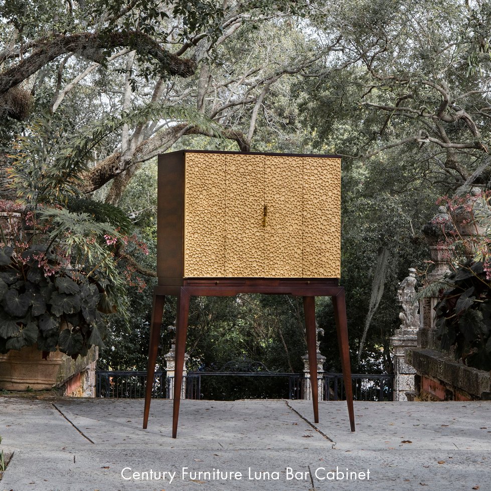 RobbStucky's tweet photo. Two textured bi-fold doors open to reveal a single glass shelf, mirrored work surface and back panel, and LED interior lighting. ONLY 2 LEFT!! #interiordesign #floridainteriordesign #centuryfurniture #Robbstucky #liveLifeBeautifully https://t.co/kWYufaGlqw