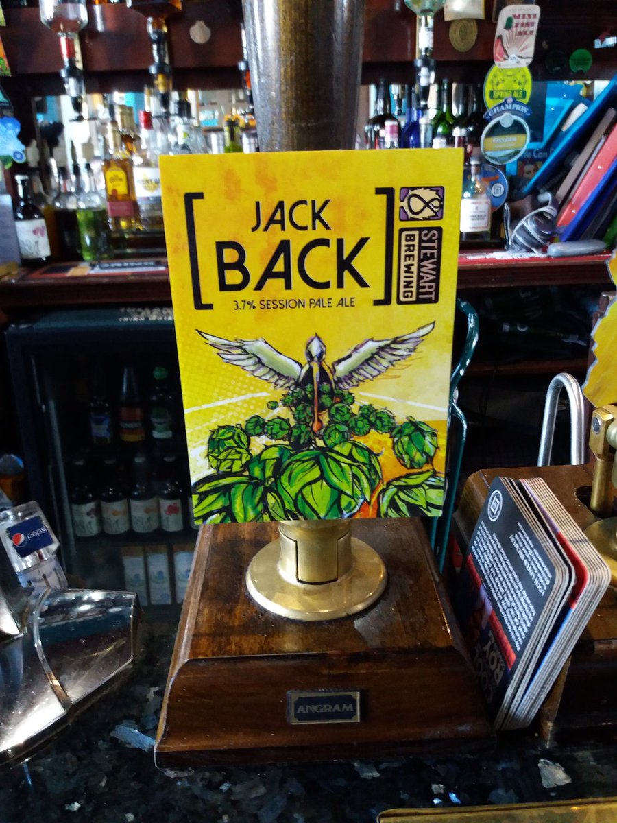 StewBrewJake's tweet photo. Crackin line-up tonight at the Dalriada. They've got a fridge full of smashing scottish craft beers, but these are definately the stand-outs! @StewartBrewing #craftbeer #edinburgh https://t.co/Jz50UD3oNg