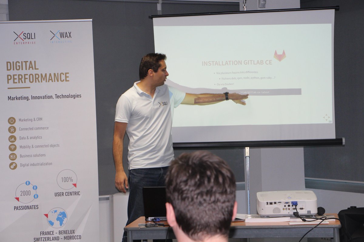 drira_emna's tweet image. #SQLIouvresesportes #Conférences #Ateliers la deuxième mi-temps est lancée ! Conférence Plateforme #IntégrationContinue et Atelier découverte #Cloud d’#Amazon #Lambdas se déroulent maintenant !  @SQLI_FR @SQLI_recrute