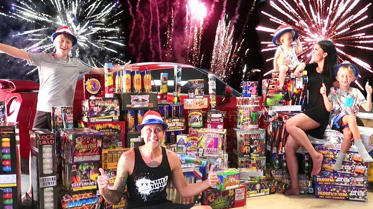 RomanAtwood's tweet image. NEW VLOG!! 
Our biggest 4th of July EVER and most ridiculous thumbnail 🤪 Thanks for watching and sharing today.  
!!youtu.be/LBjhAkrUlDY