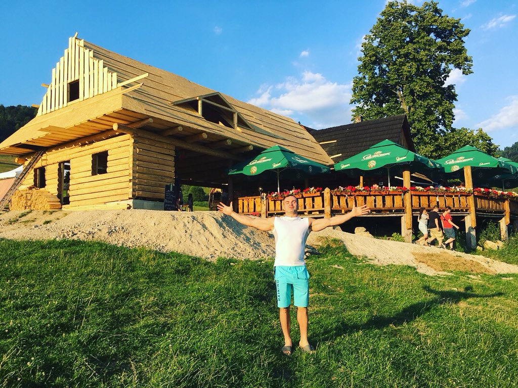 ProErikStrange's tweet image. HALUSKY!!!
#strangethingshappen #presurgery #foodporn #halusky #tradition #slovak #nature #culture #zbojska #salas #actorslife #blessed #happy #goodtime #lifeisbeautiful #slovakia #stronger #beer #paradise #cheatday #food #meal #letsgetstrange #sunnyday #positiveenergy #chill