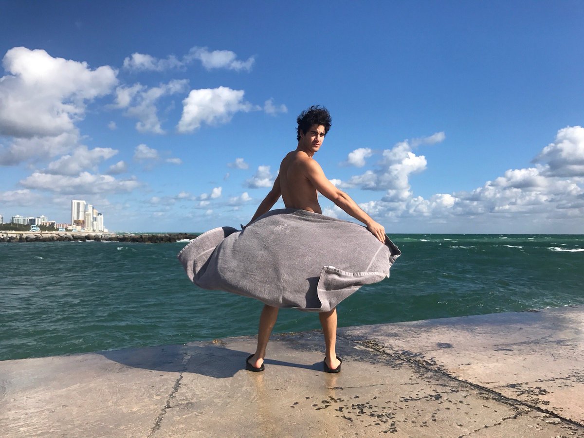 DarrenCriss's tweet photo. That time it was the last day of shooting and we spent the morning on a treacherous dock trying not to have bigass waves knock over our gear and our crew. Of course, meanwhile, I was busy enjoying the wind and doing a silly photo shoot of... I dunno, album cover rejects? https://t.co/Qjq5Ca2Ibi