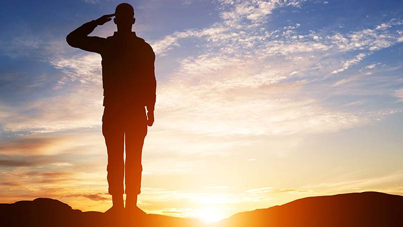 MayoClinic's tweet photo. “You are caring for a hero.” A new palliative care program at Mayo Clinic honors and recognizes military veteran patients in their last days of life.  https://t.co/HPKoILGDmI https://t.co/0fiOdDcE2f
