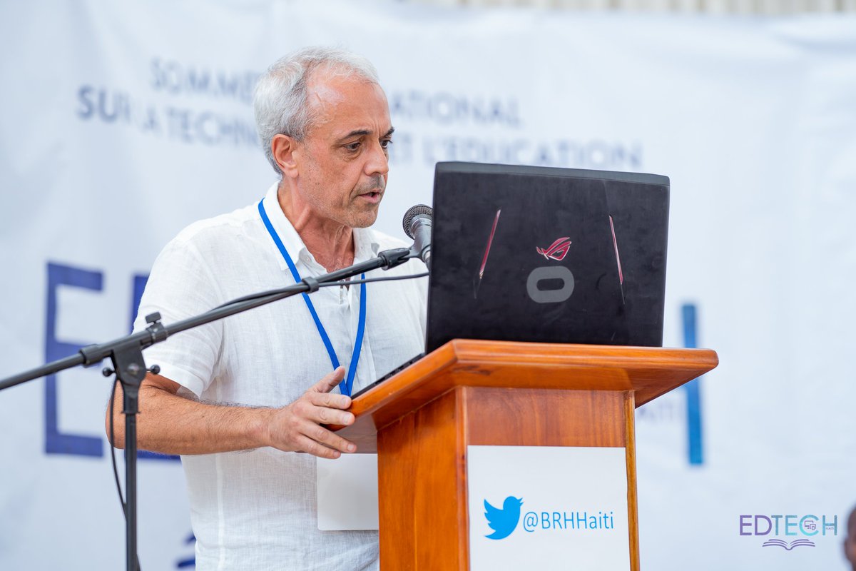 ed_haiti's tweet photo. Patrick Attié intervenait sur le contenu digital éducatif et l’enseignemant à distance. @ESIH_HAITI #EdTechHaiti #EdTechHaiti2018 #EdTechHaitiSummit https://t.co/qFkaQj4WDC