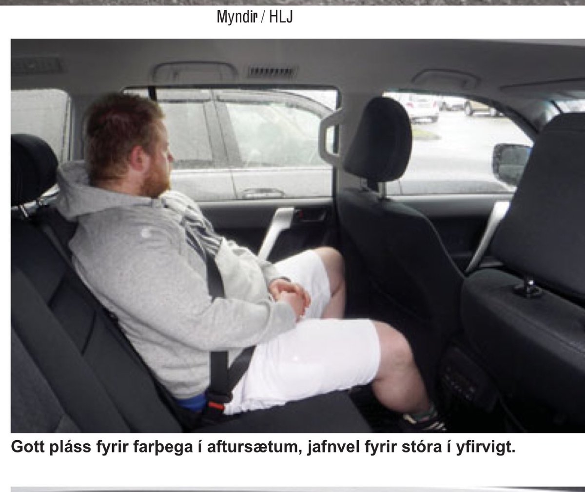 Hjörtur: Heyrðu, Bjössi minn. Sestu aðeins afturí og horfðu útum gluggann
Bjössi: Afhverju?
Hjörtur: Nei, bara.. kemur í ljós 🤗