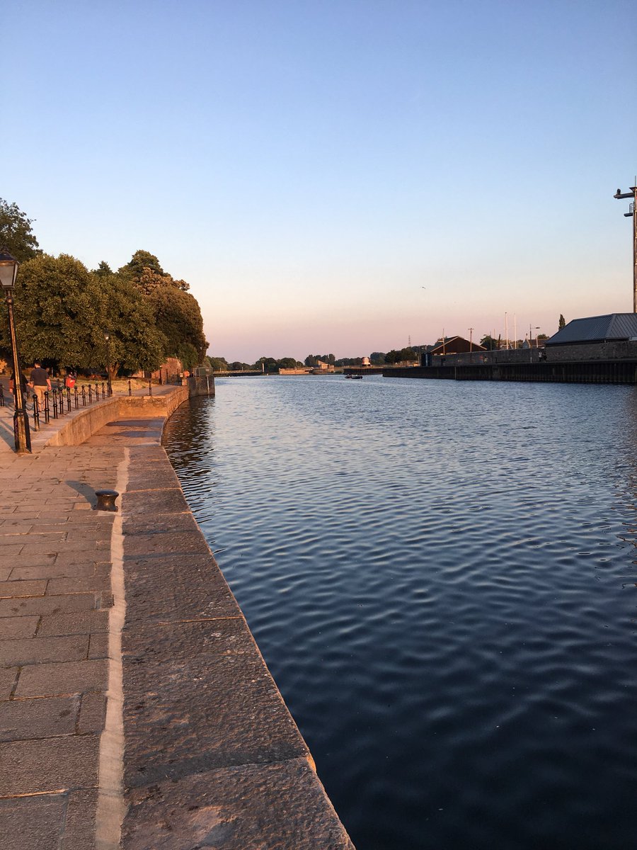 emilyjmacaulay's tweet image. Oh Exeter. I ❤️ London. But gosh it’s good to be home. #DevonIsHeaven