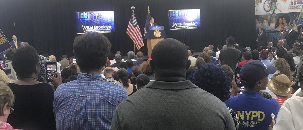 Community School Director, Dominic Cathey, attends the Vital Brooklyn Initiative under Governor <a href="/NYGovCuomo/">Archive: Governor Andrew Cuomo</a>. Thank you @AssemblyLWalker <a href="/alickasamuel/">Alicka Samuel</a> <a href="/SenatorParker/">Senator Kevin Parker</a> for your continued commitment to Brooklyn's livelihood. #CommunitySchools #PS40Carver