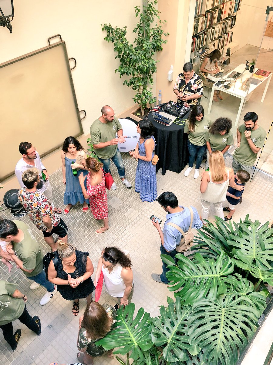 Así ha sido el primer día de nuestro #OasisUrbanoBO en la Galería Altair de Palma 👌🏻👌🏻👌🏻 ¡Mañana más y mejor!