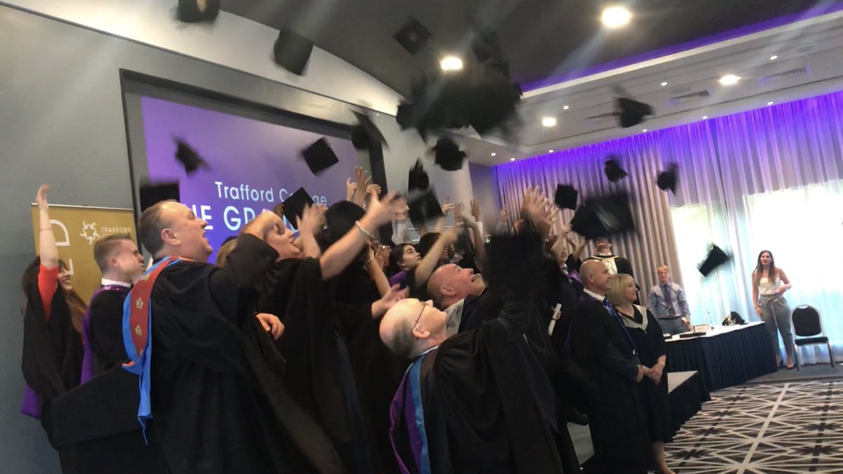 Brilliant night hosting the @TraffordCollege graduation night. <a href="/radissonbluMAN/">.</a> Well done to y’all for working so bloody hard. And thanks <a href="/lesleyjdavies/">Lesley Davies CBE FCFE</a> for the invite.