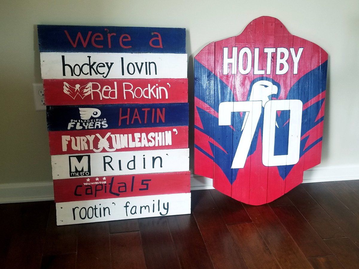CJGreenlee95's tweet photo. How to properly reuse pallets.

#ALLCAPS https://t.co/iqfRB0gaYt