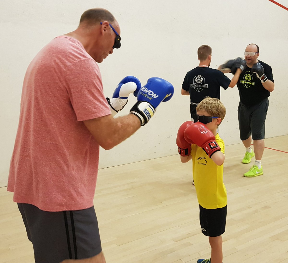 unorthobox's tweet photo. Boxers @HeatonTS #Bradford wore #simspecs tonight to experience what it may be like having different eye conditions #MABOXING 🥊 https://t.co/iYoJVzJ0Q9