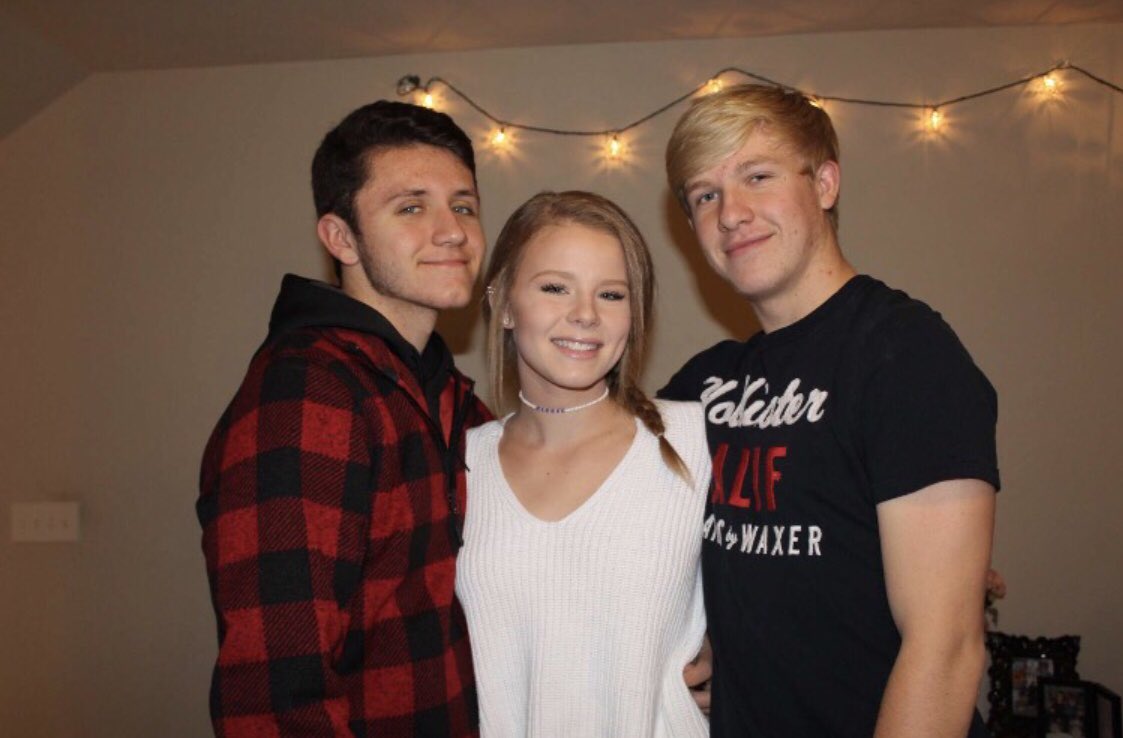 TaylorGSpencer's tweet photo. H17BD to the funniest person i know @brycesiirila !! love you the most sugar🤩 thx for always bein there and always givin me the sweetest compliments(; hope you have a blest day💜💜 https://t.co/JtI3iWrAGz