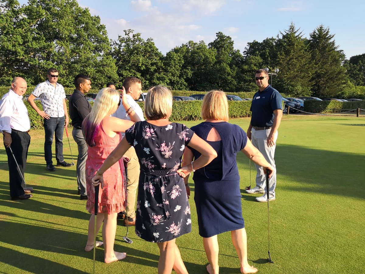 What a great evening with @thebestoffleet @SixthSenseMktng networking with several local businesses @CrownGolf #playgolf #learngolf #corporategolf #golfcoaching