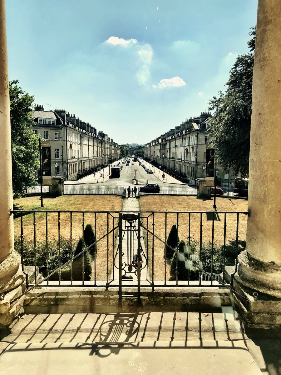 In my world all streets would look Pulteney Street in Bath #bath #Igersbath