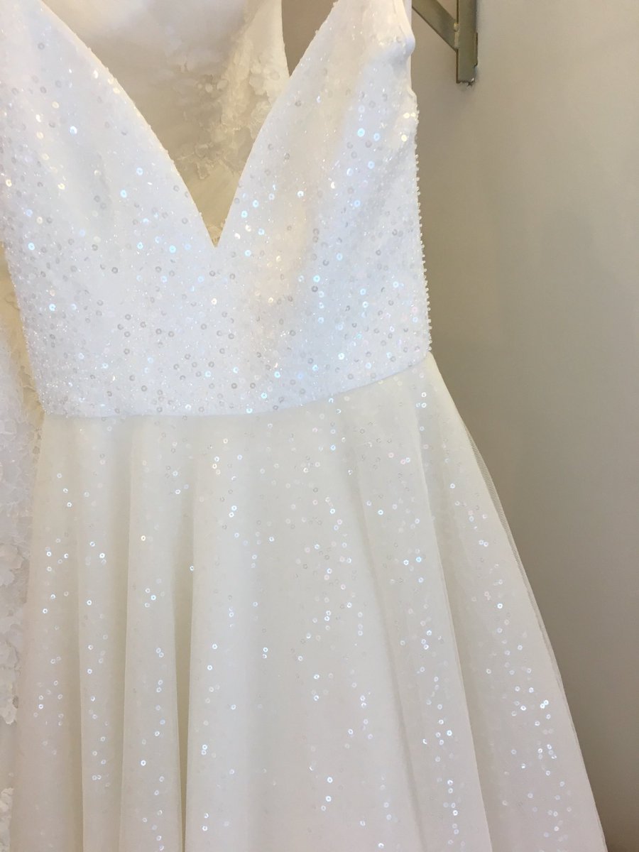 HuwReesBrides's tweet photo. Augusta Jones Designer Weend this Fri Sat and Sun #bethefirst #tryiton https://t.co/2sMWsjkdbj