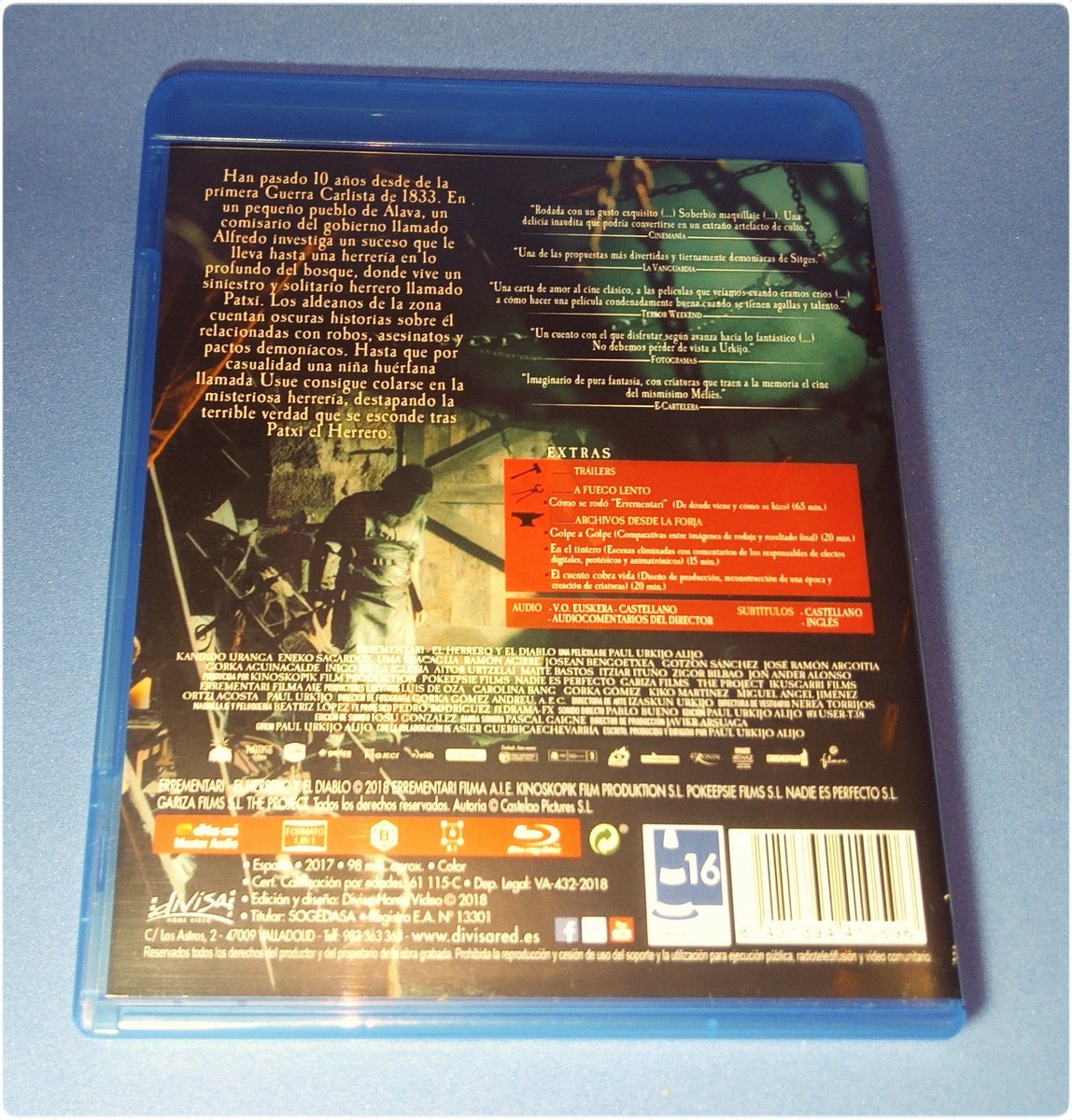 maria_vidal's tweet photo. Fotografías de #ErrementariElHerreroYElDiablo en Blu-ray. Con portada reversible en euskera y 2 horas de extras. 👏😉#CineEnCasa 📺 https://t.co/avGb7KaFeC