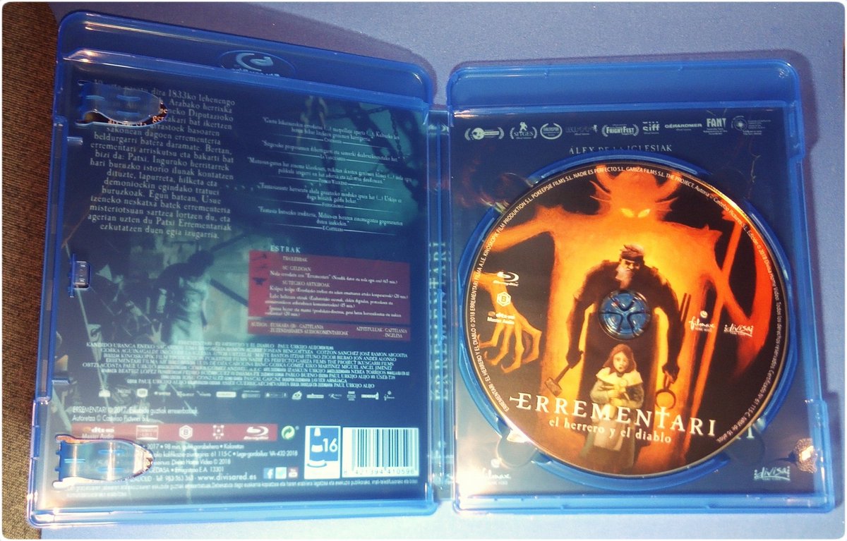 maria_vidal's tweet photo. Fotografías de #ErrementariElHerreroYElDiablo en Blu-ray. Con portada reversible en euskera y 2 horas de extras. 👏😉#CineEnCasa 📺 https://t.co/avGb7KaFeC