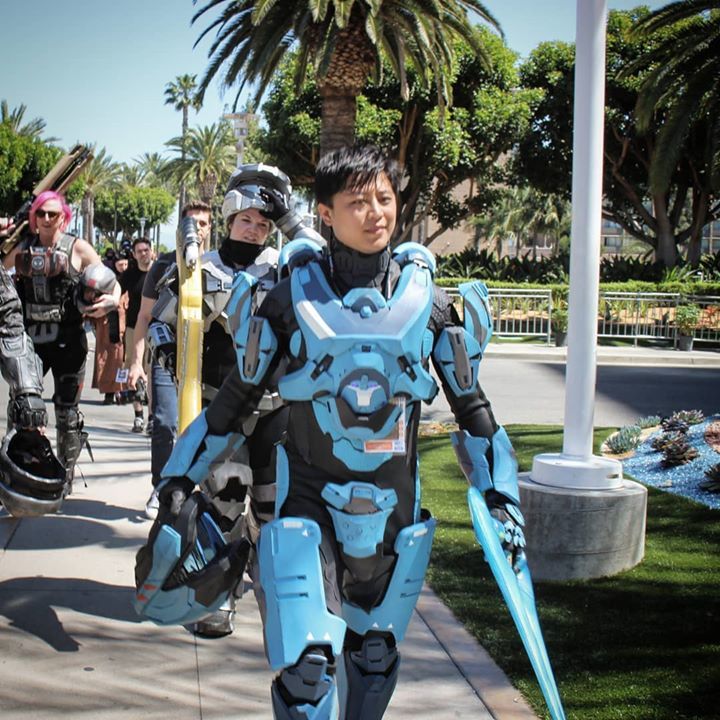 BenedictChoy's tweet photo. TFW it's Thursday, but totally feels like Monday because we all had yesterday off.
#halo #cosplay #halocosplay #Xbox #anvilstation #UNSC #TeamAirAssault #Spartan #wondercon #thatmondayfeeling #butThursday #haloarmor #foam #foamarmor #armor #armorcosplay #evafoam #foamsmith … https://t.co/xoI3bnd0KV