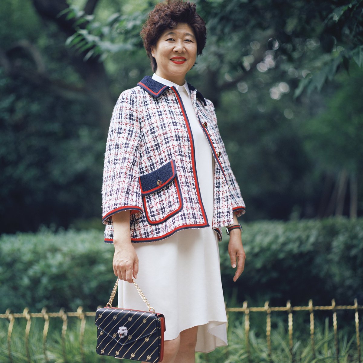 gucci's tweet photo. Shot in the streets of Shanghai, a series of family portraits created for #25WaysToGucci. #RongrongGao, captured with her mother, #FenglanRong, and daughter, #XiYan. #GucciPreFall18
Photographer: Leslie Zhang
Stylist: Yang Zhou https://t.co/CSwYzwLa6Z