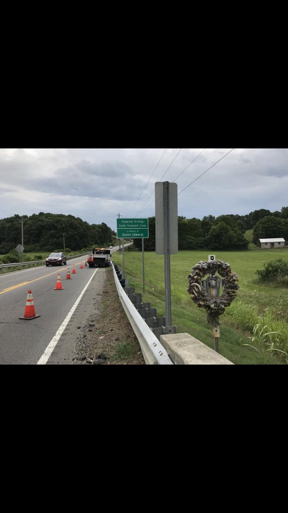 delaneyyyy13's tweet photo. Think before you drink and drive because you may never know how it could turn out. Always have a DD if you go out and drink. I love and miss my bestfriend so freaking much. I'm so happy to see they put this up for you big dog❤️#RIPDAE https://t.co/a8SSdtzgF1