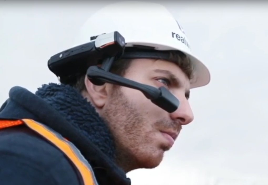 Check out the @VRScout #podcast talking enterprise augmented reality w/ @andylowery CEO &amp; founder of <a href="/realwearinc/">RealWear, Inc</a> 

Hear how they approach #AR differently in order to serve industrial clients NOW... and why they've raised $17M in Series A.

Ep. 94 👉 bit.ly/iTunesVRScout