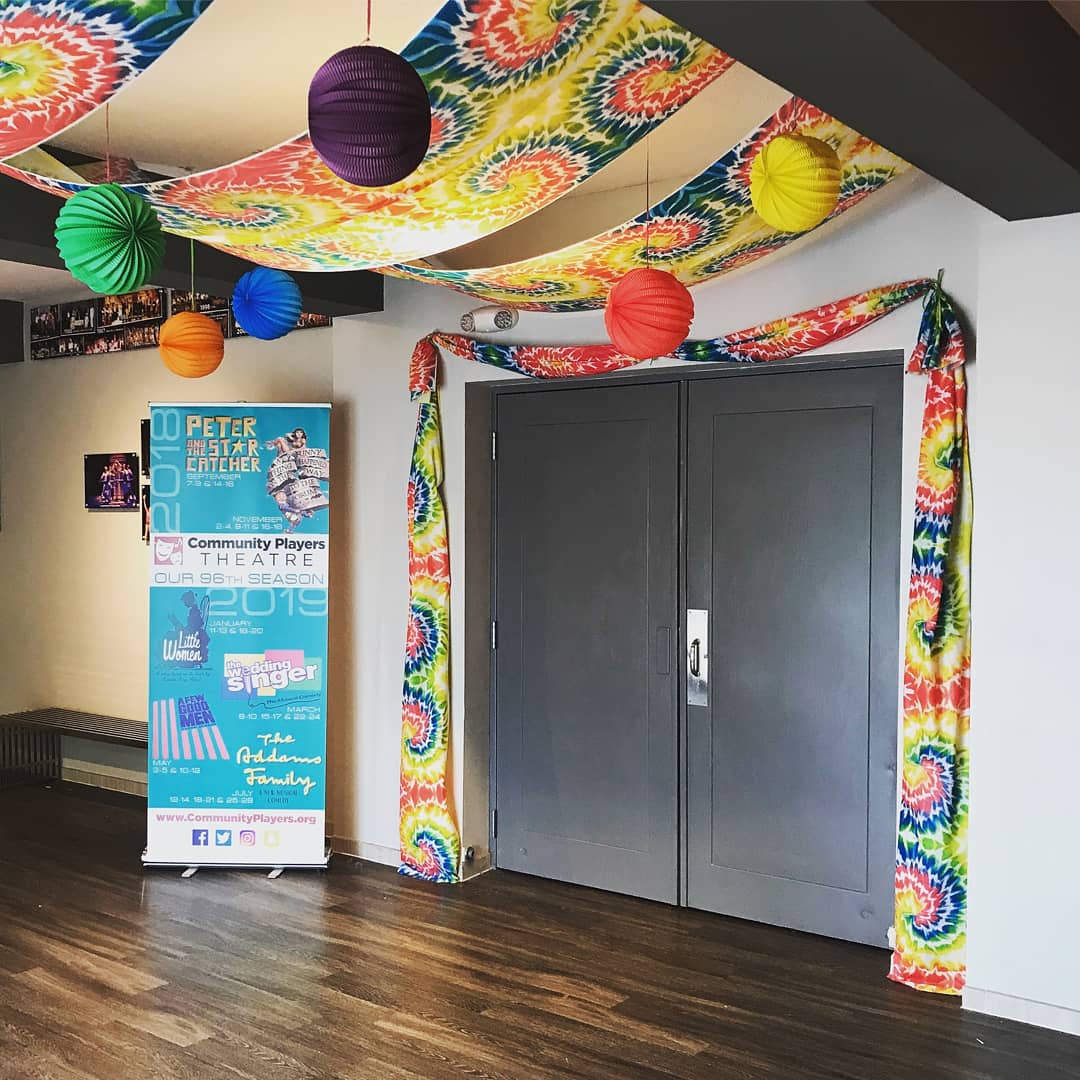 CPTheatre's tweet photo. Board members Kallie & Stephanie getting the lobby decorated!! #CPTJoseph #CPTheatre #CPT95 #BloNo #GoGoGoJoseph #GoGoGoBloNo #JosephAndTheAmazingTechnicolorDreamcoat https://t.co/Ay7Xbbdjvu