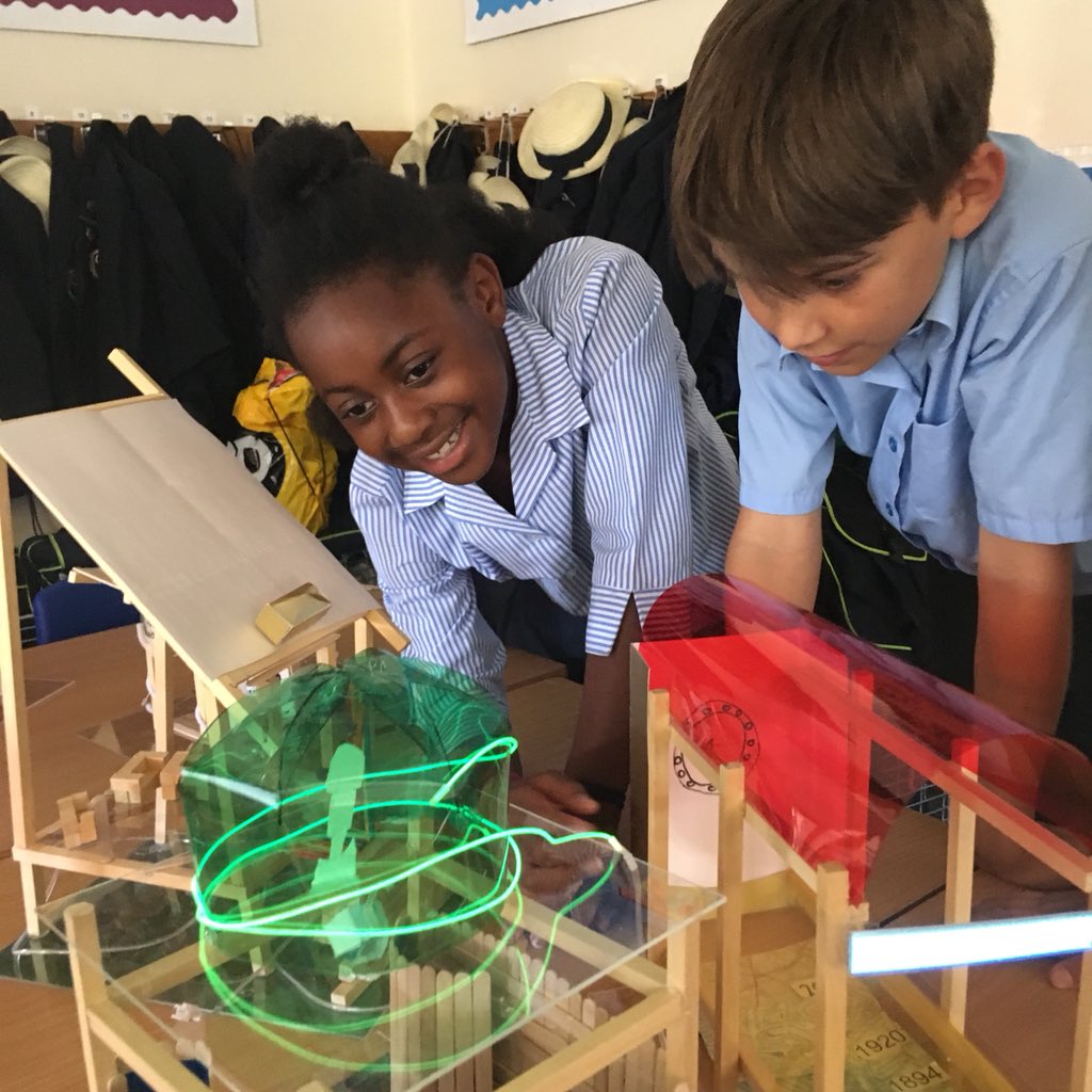OurHutUK's tweet image. Fabulous lit-up heritage kiosks for #futurebrixton by Year 5 @CCBrixton - so many ideas to help people learn about #Brixton - library, Caribbean meeting place, Windrush museum, windmill, time travelling tunnel ...