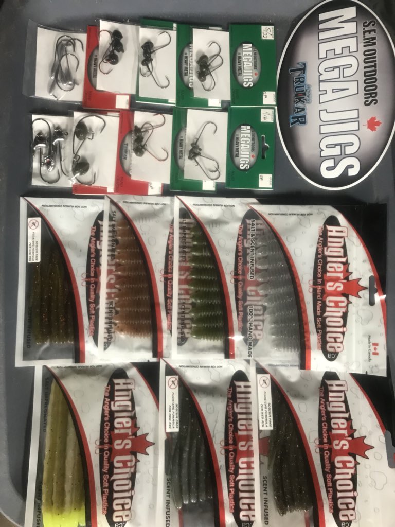 Looks like Santa 🎅 Hit my house. I believe it’s going to b a good weekend thx to the fine folks @SEMoutdoors ( thx for the extras Steve 👍🎣) and @Anglers_Choice with the speedy service and quality products from #Ontario #Canada #handmadewithpassion 🍻