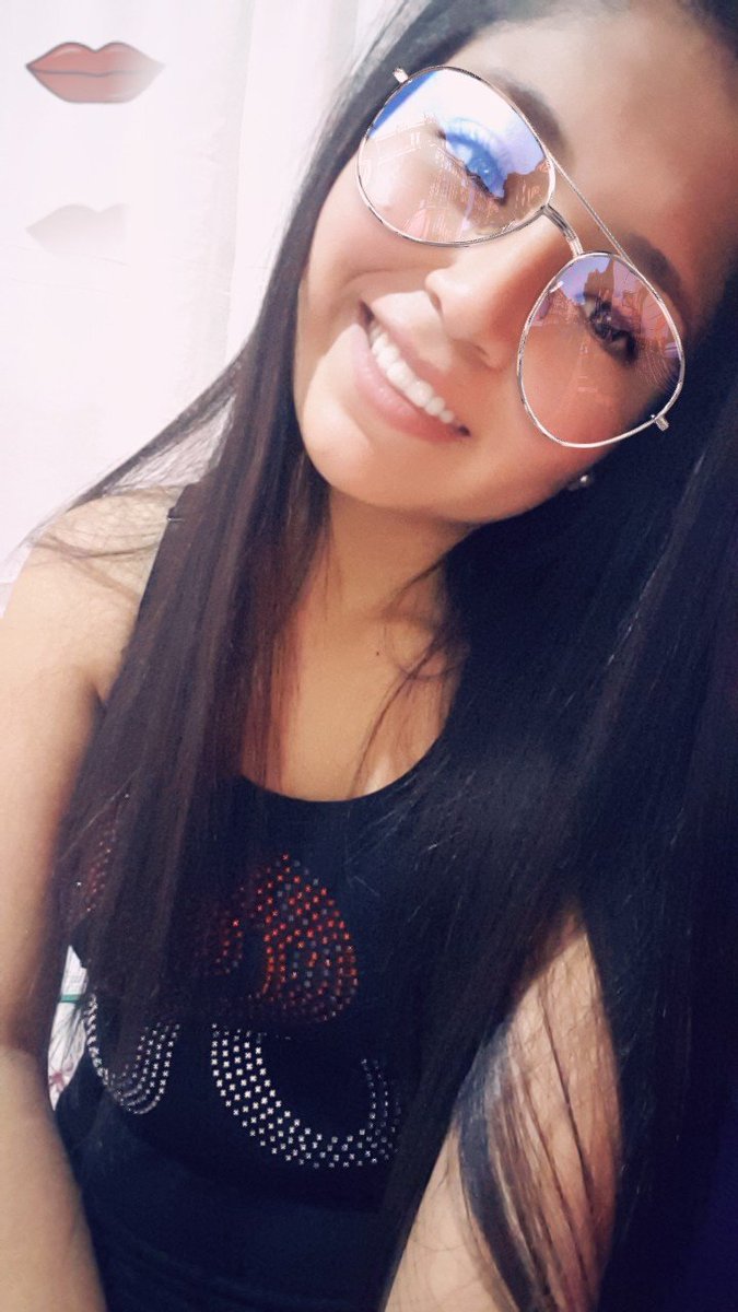 romiinaaviila15's tweet photo. #snatchat https://t.co/8eVQ6eEFGN