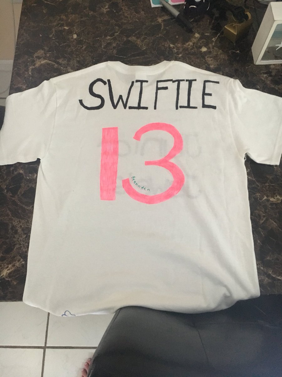 _cruelsummer13_'s tweet photo. @taylorswift13 I am no artist but I am proud anyway!! #taylornoticesteph2018 #13always #tattooinyourhonor #marryme? #illsettleforfriends #actuallyjustameeyandgreet #June28th ❤️❤️❤️❤️ @GilletteStadium @Camila_Cabello @charli_xcx https://t.co/utzklK2bb8