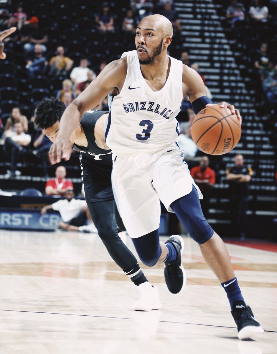 jevon carter memphis grizzlies jersey