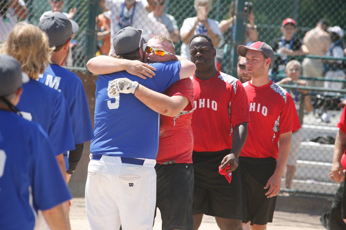 SOSoCal's tweet photo. This is what respect looks like #RiseWithUs #2018USAGames #TeamSOSC #WeAreSOSC https://t.co/vFYHNx1wq8