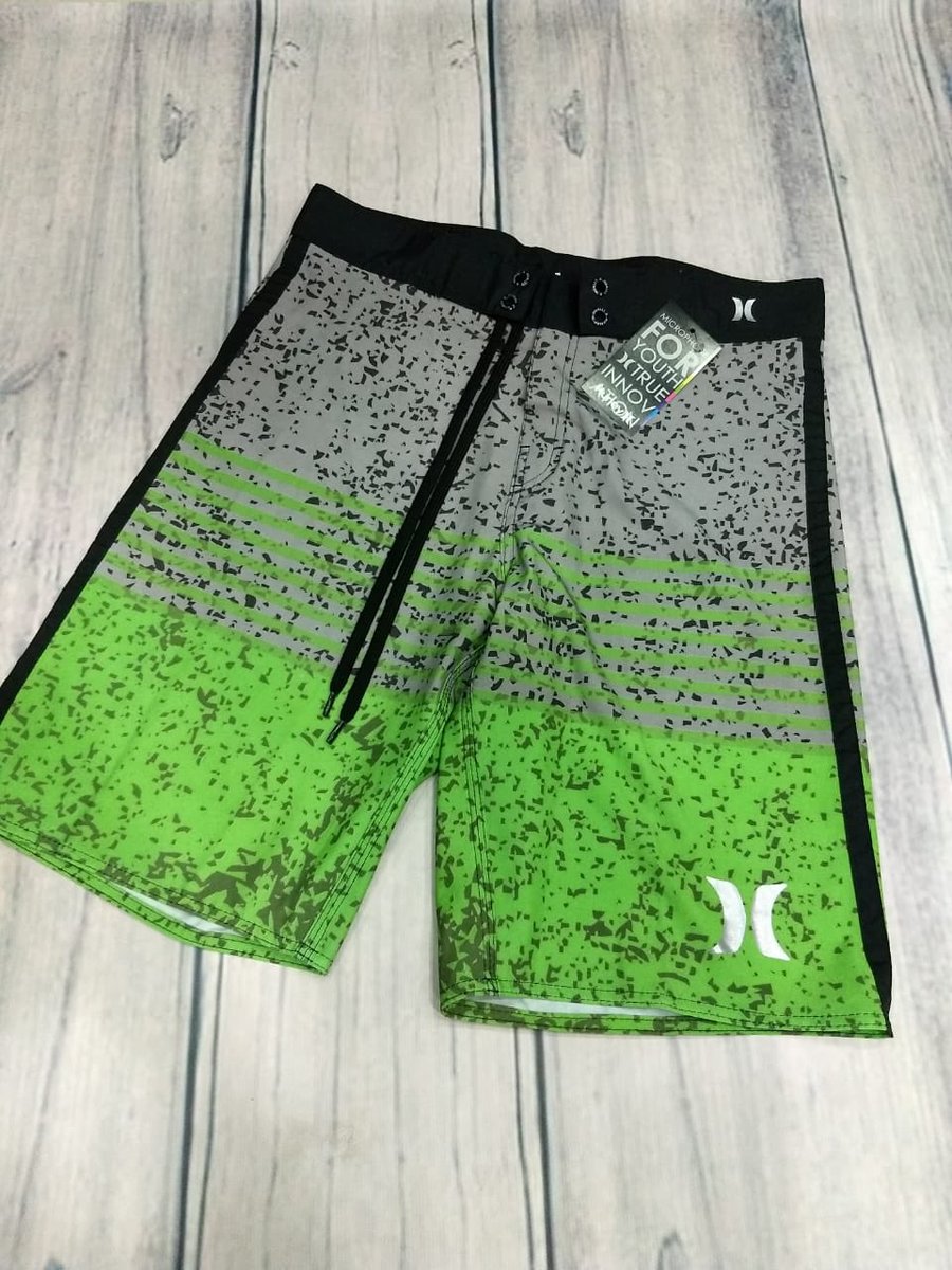 marcas_vip's tweet photo. Bermuda Tactel Elastano Hurley. Tamanhos 36 a 48! Vem que esse mês tem descontoooo 💣💣🙊 #MarcasViP (Contato-99672-5234) https://t.co/BHSpBegyan