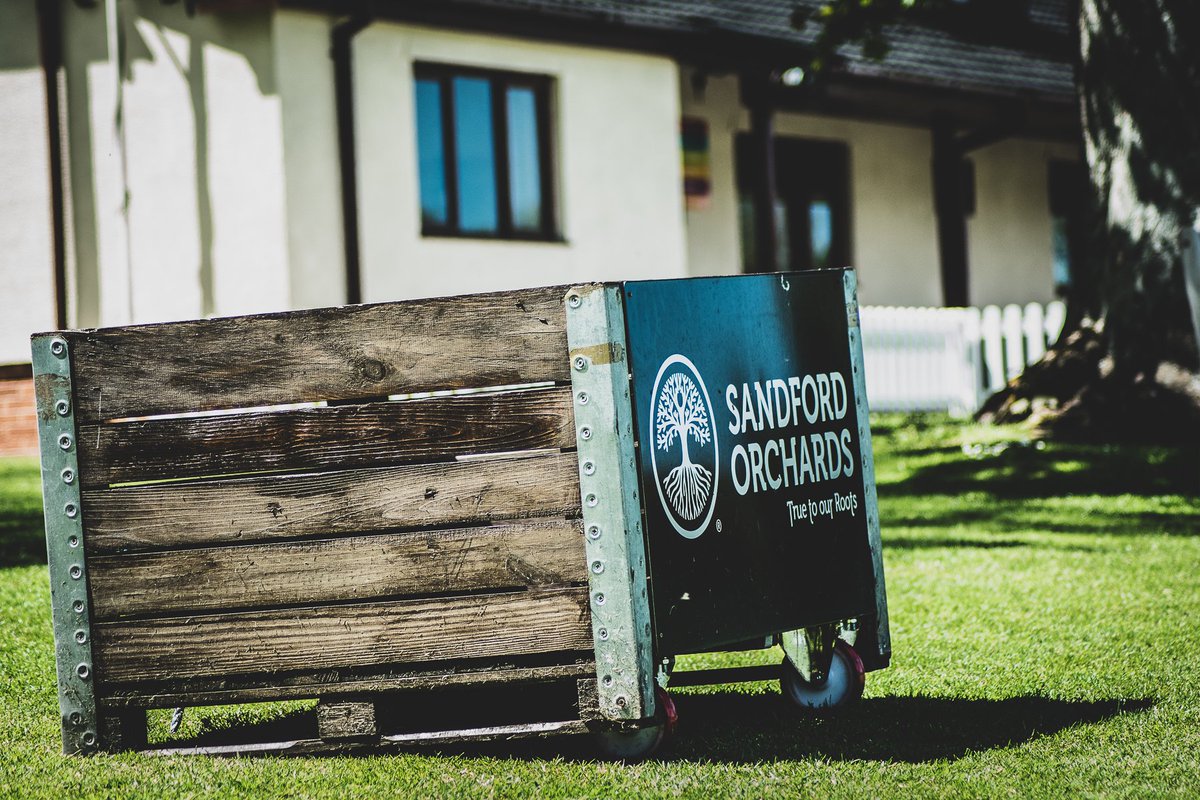 CreditonRFC's tweet photo. Forget the footy - tomorrow sees us sponsoring @SandfordCC in their @DevonCricket league fixture v @SidmouthCC #itsbiggerthantheworldcup

We can't wait and hope it's the start of a change of fortune for the #kingfishers

Hope you've stocked up on the @sandfordorchard #devonmist https://t.co/M6qtuPQylw